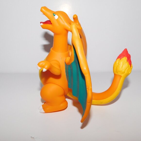 Vintage Retro 1998 TOMY Pokemon CHARIZARD 5" Action Figure Vinyl - Picture 5 of 8